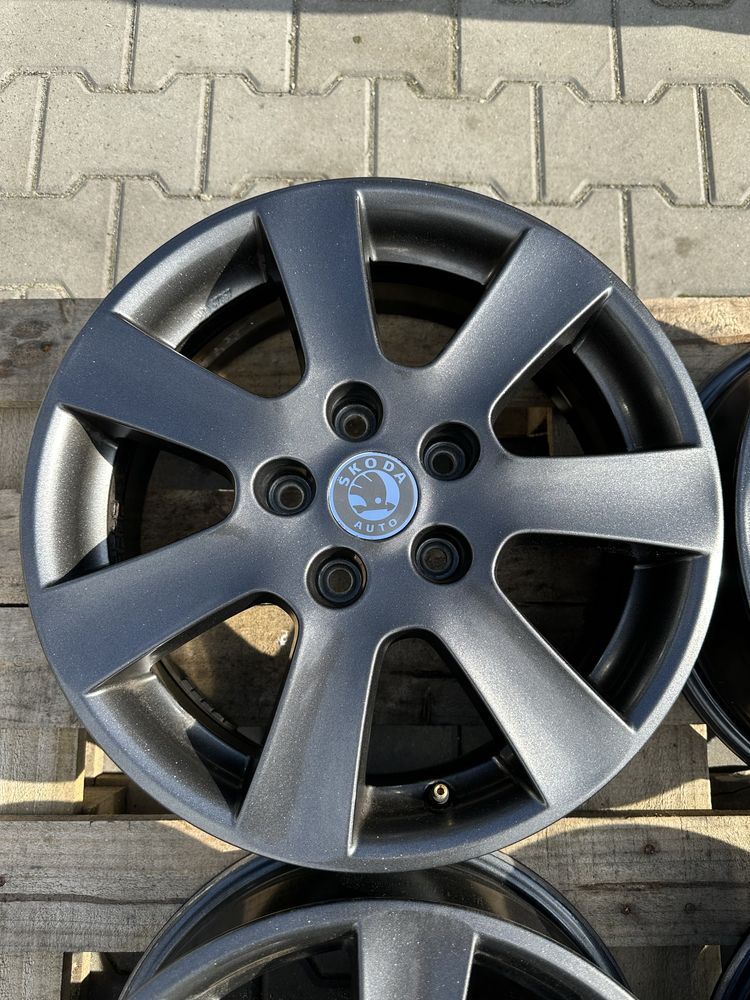 5x112 skoda vw audi 6j x 16" et50 jak nowe Borbet