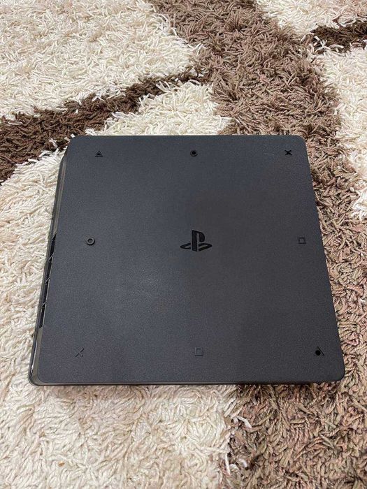Продам playstation 4 slim на 500гб
