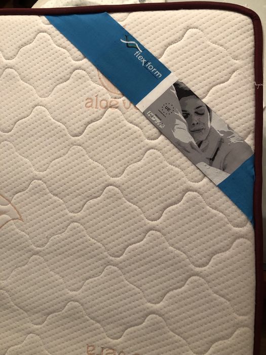 Colchao de cama de casal em viscoelastico