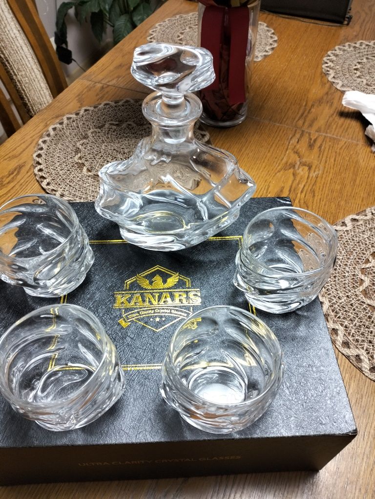 KANARS Zestaw Szklanki oraz Karafka do Whisky 750 ml SZKLANKI 4×320 ml