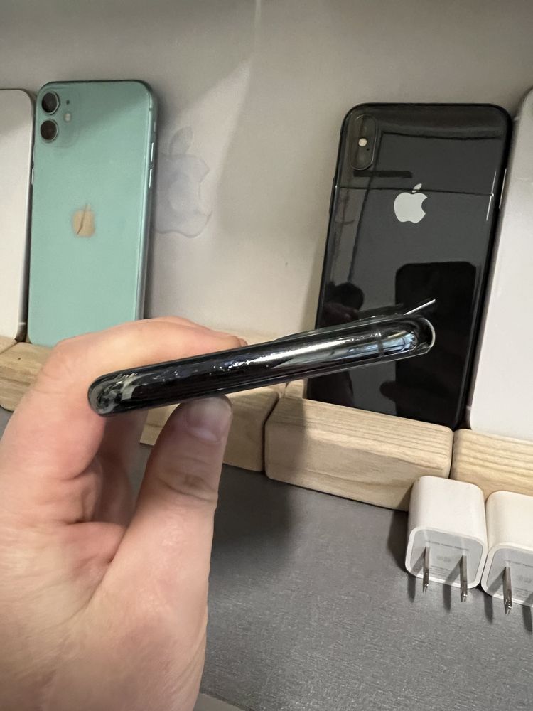 iPhone 11 Pro 256gb Midnight green Neverlock