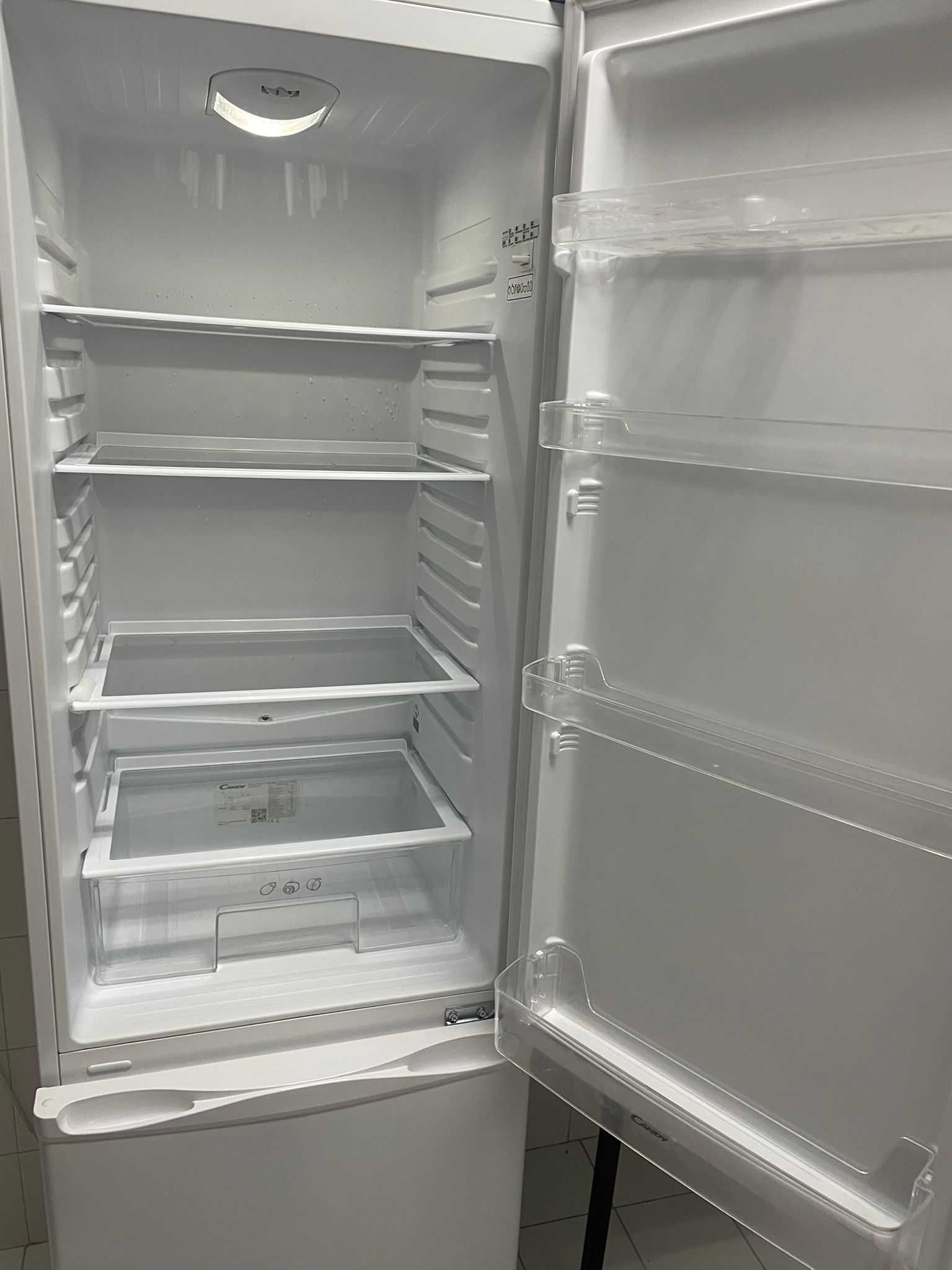 Frigorifico branco candy