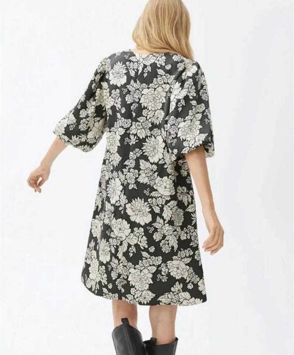 Нова сукня ARKET 2XL