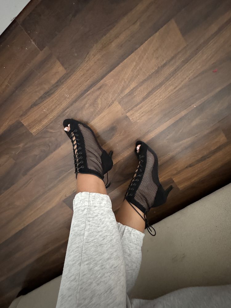 Botki sznurowane buty do tanca high heels rozm 39 obcas7