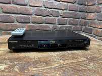 Odtwarzacz DVD Panasonic DVD-RV 32 z pilotem