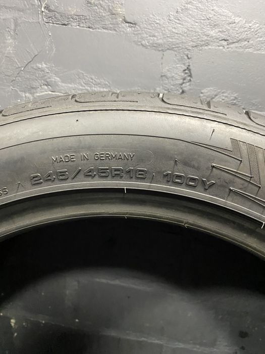 1шт нова шина 245/45 R18 Dunlop Sport Maxx RT 2 *MO