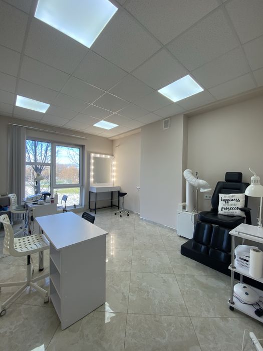 Оренда робочого місця для майстра манікюру