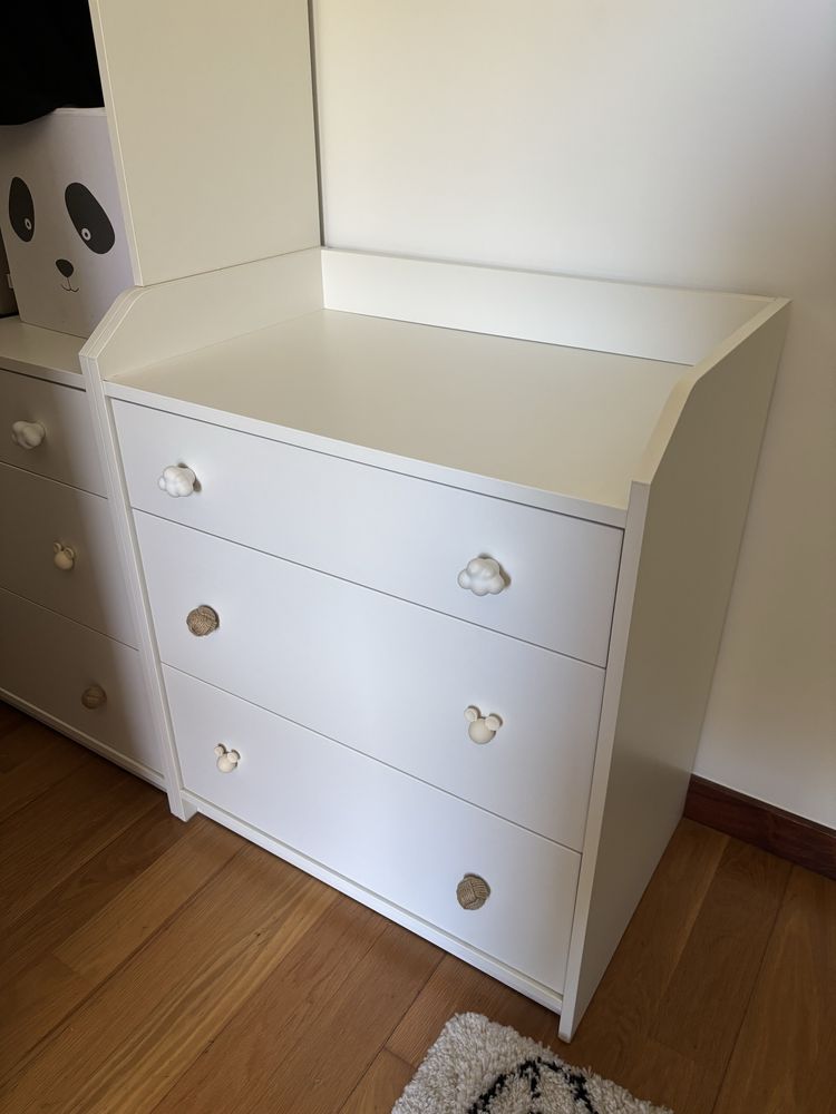 Cômoda IKEA Haug