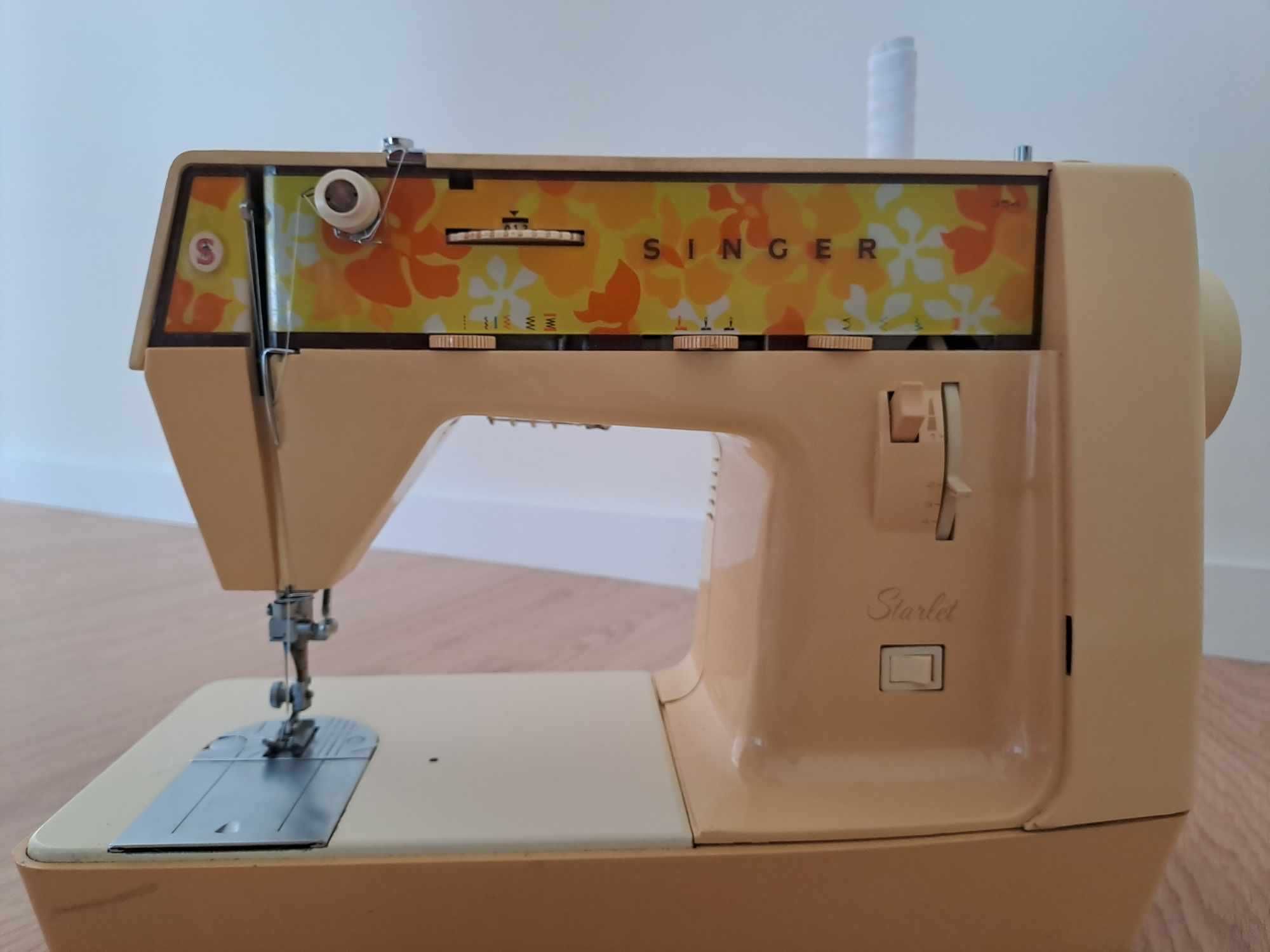Máquina de costura SINGER