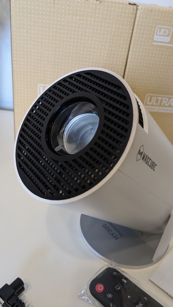 Новий проектор Transpeed Magic Cube HY300 2 шт