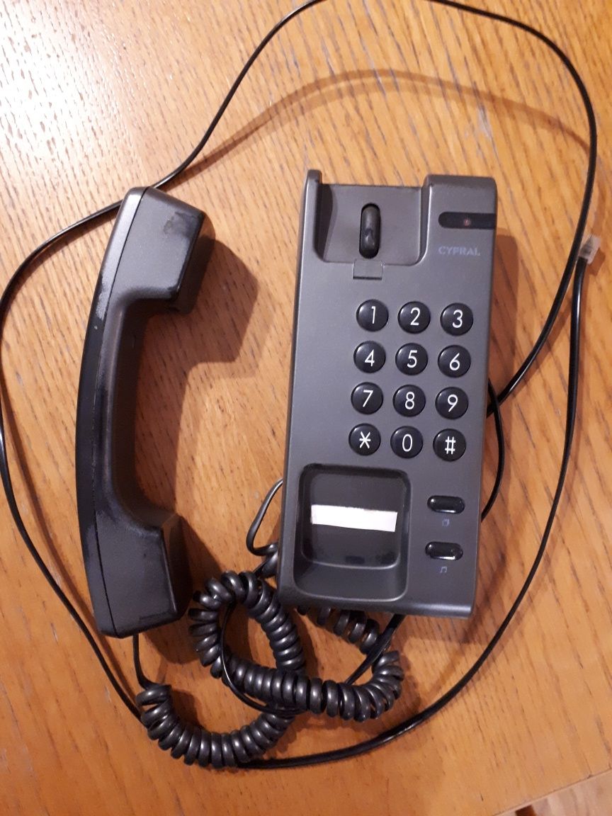 Telefon stacjonarny