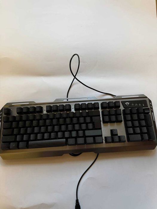 Ігрова клавіатура TRUST+ клавіатура Fentie + Клавіатура Belkin