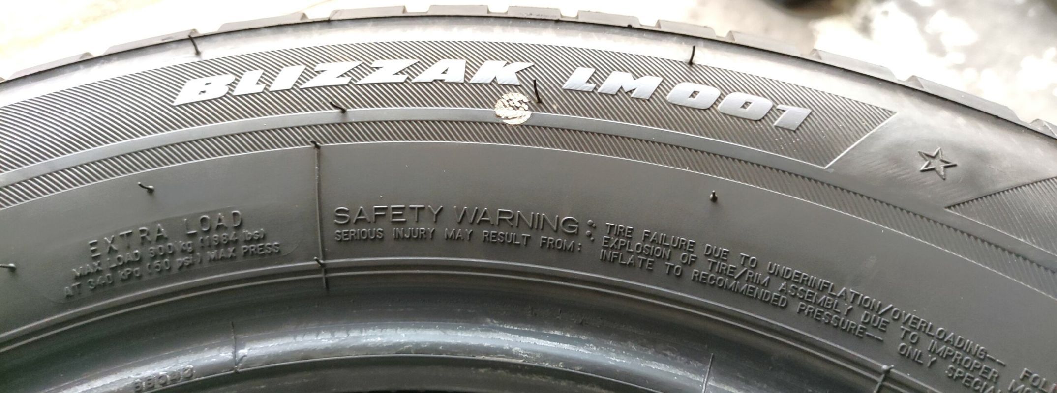 4x 225/60r18 Bridgestone Blizzak Lm001, 104h 2020r