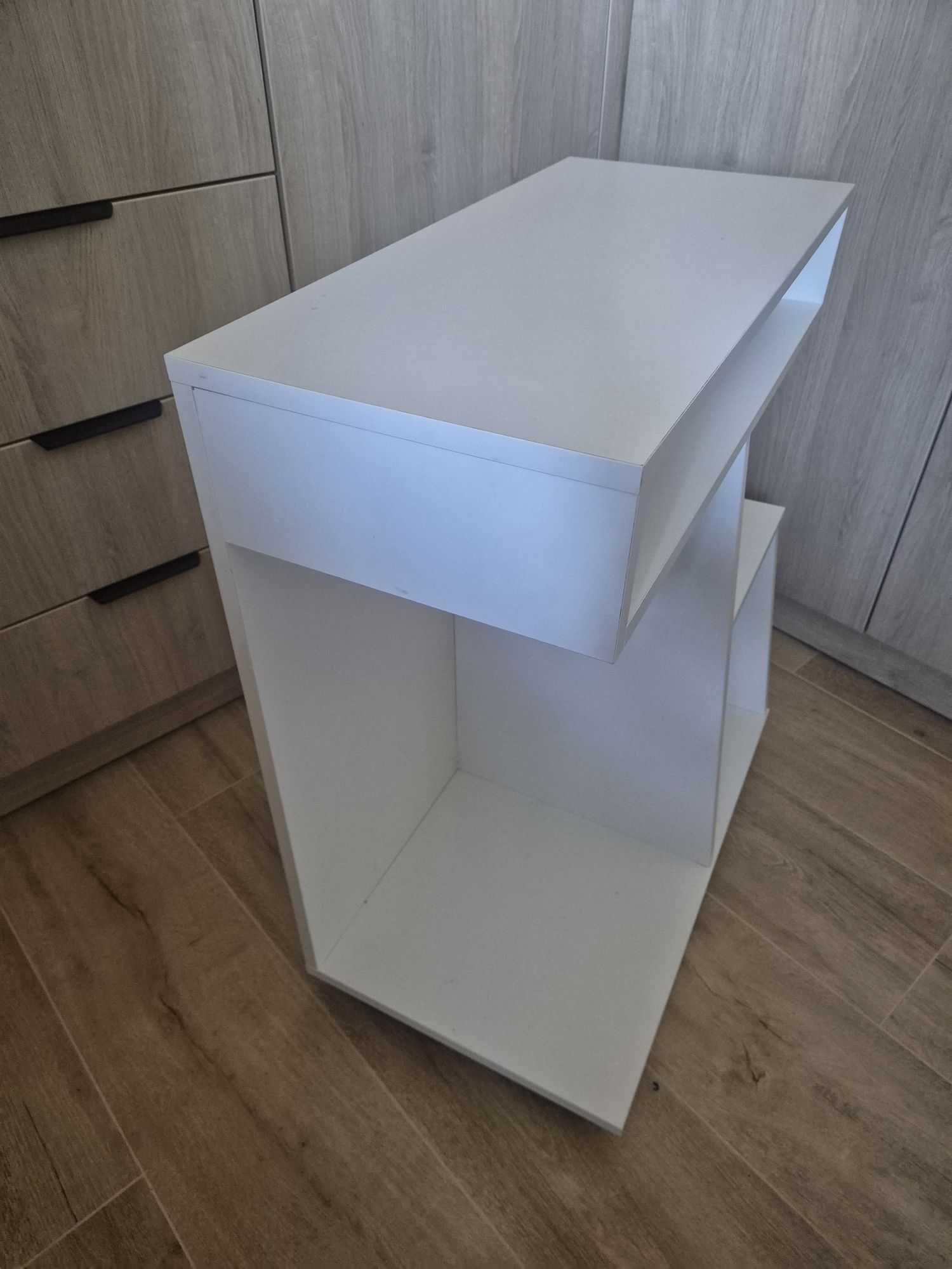 Biala półka regał wymiary 75x65x30