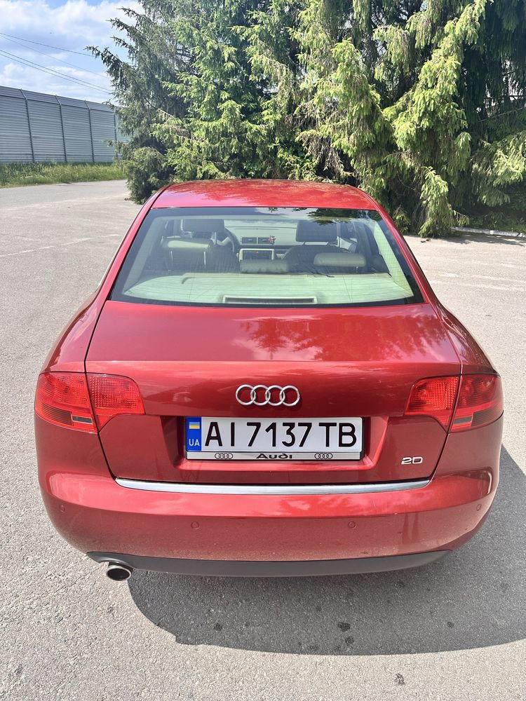 Audi Ауді a4b7 2.0 автомат (не варіатор)