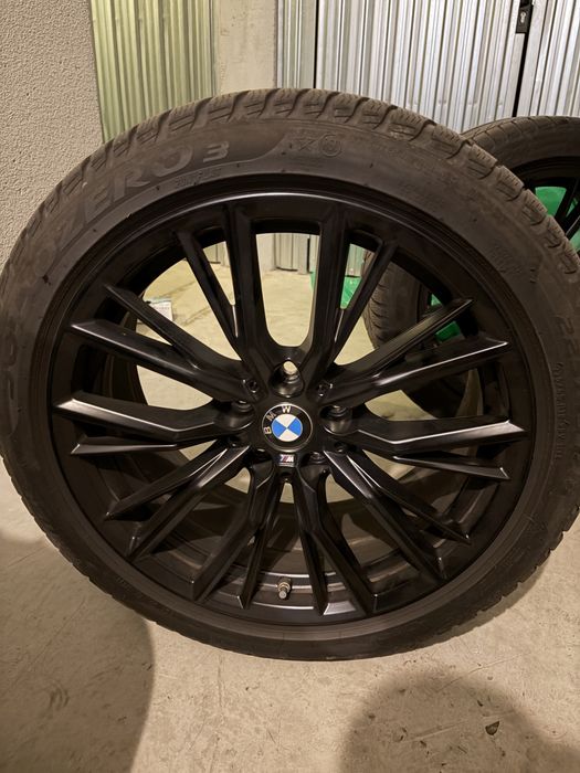 Koła zimowe plus czujniki BMW styling 796M Pirelli SottoZero run flat