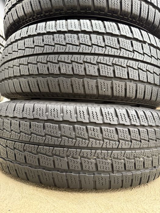 205/65/15c Hankook Winter RW06