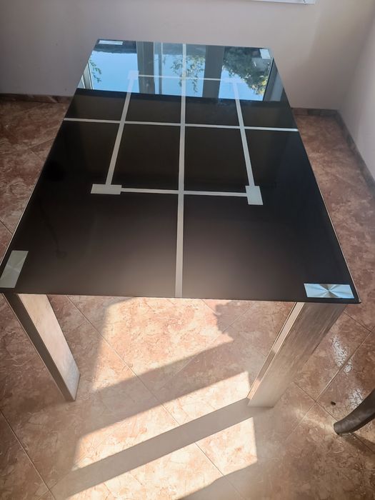 Скляний стіл б/в