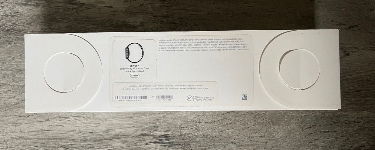 Apple Watch Series 4 Space Gray Aluminum Case with Black Sport Band