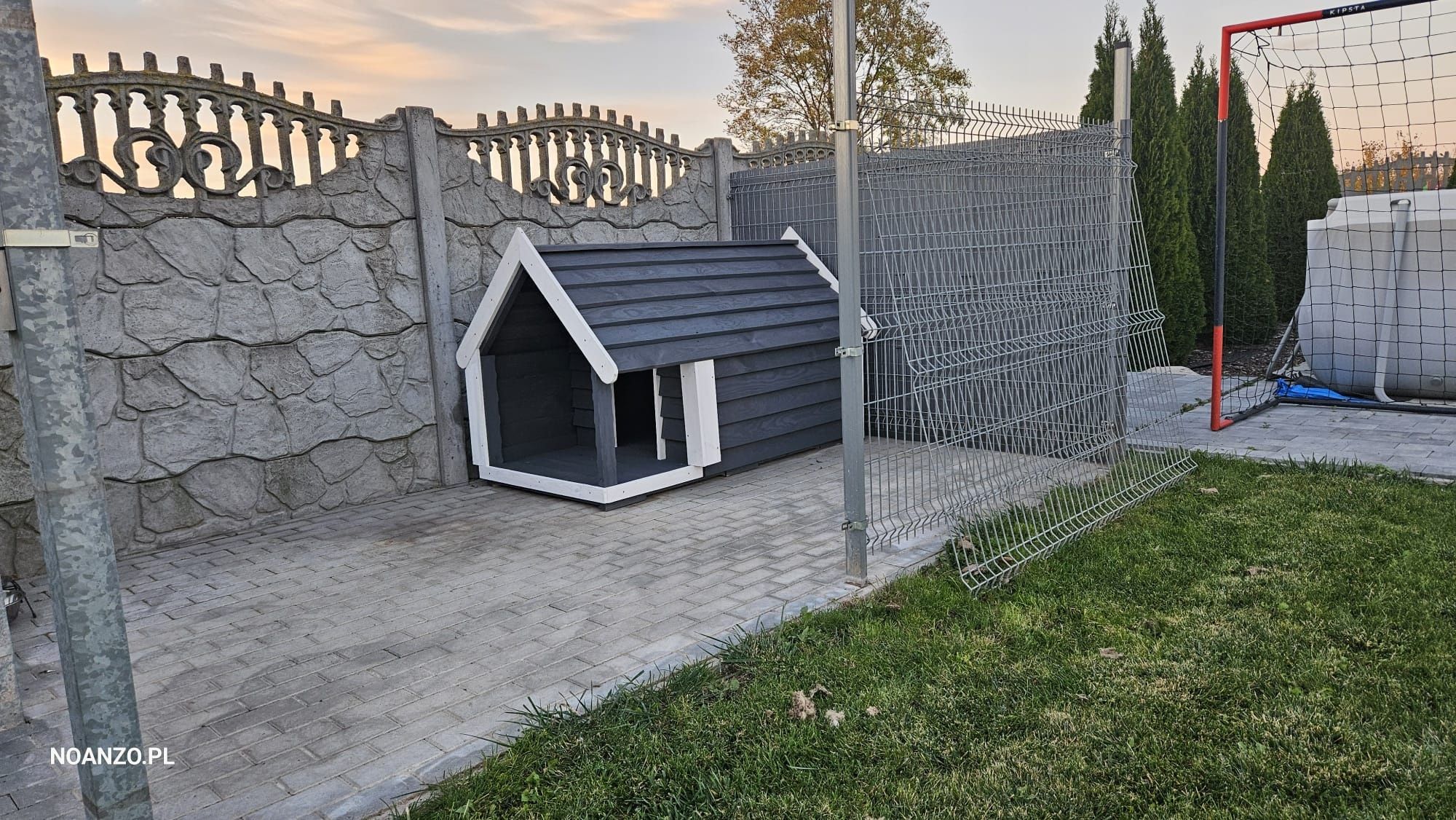 Buda z tarasem XXL z legowiskiem premium