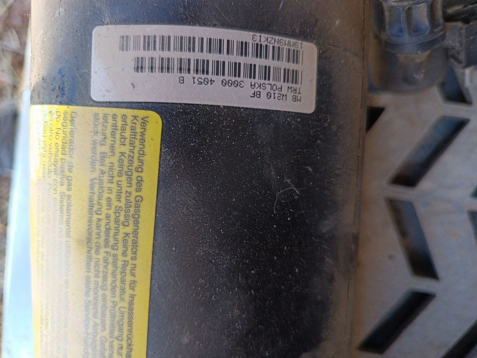 Várias peças Mercedes Ede97