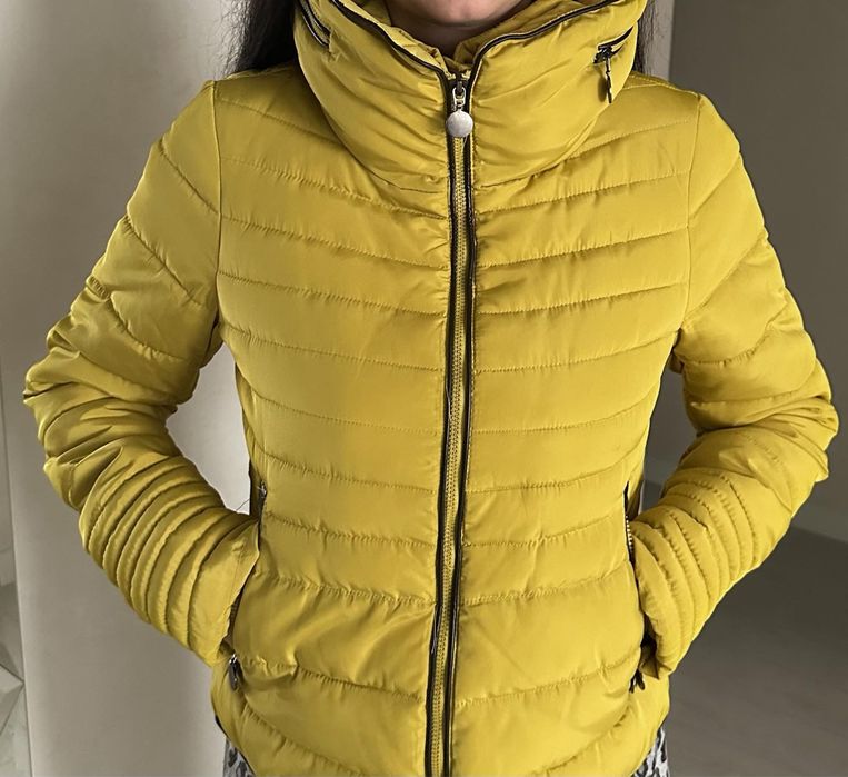 Куртка жіноча осіння