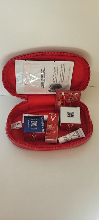 Vichy cerave la Roche набір косметики із косметичкою