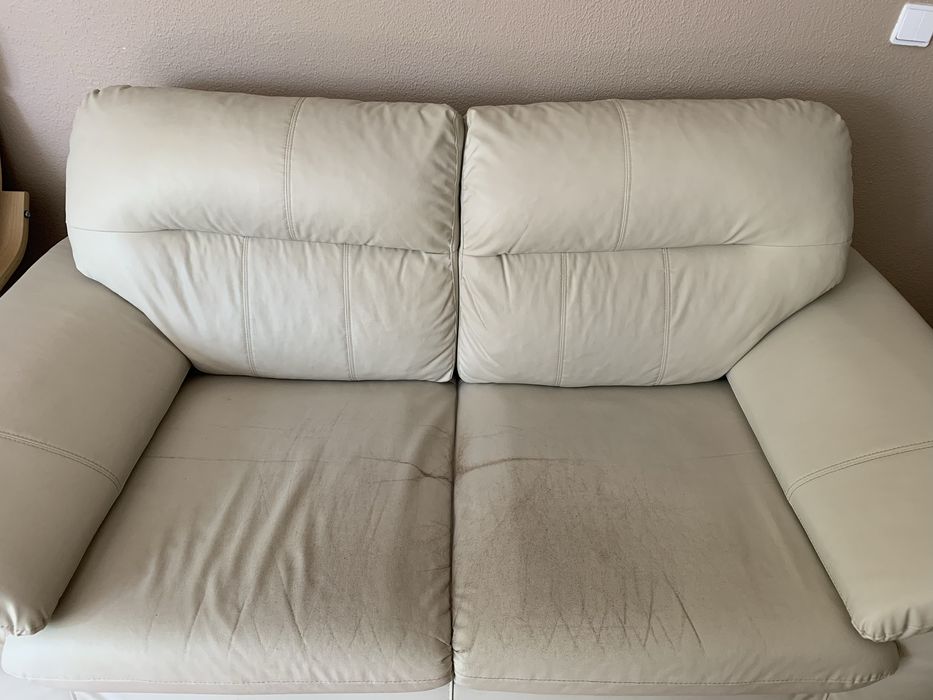 Sofá 2/3 lugares — super confortável — estrutura impecável