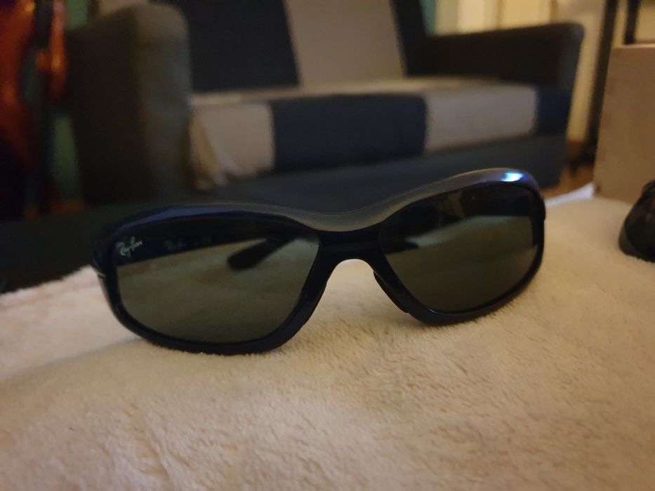 Oculos se sol rayban de crianças