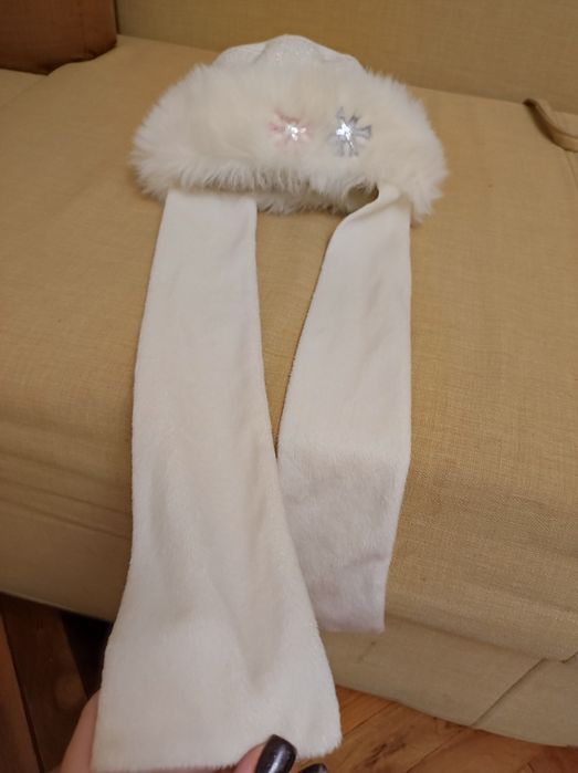 Шапка для дівчинки