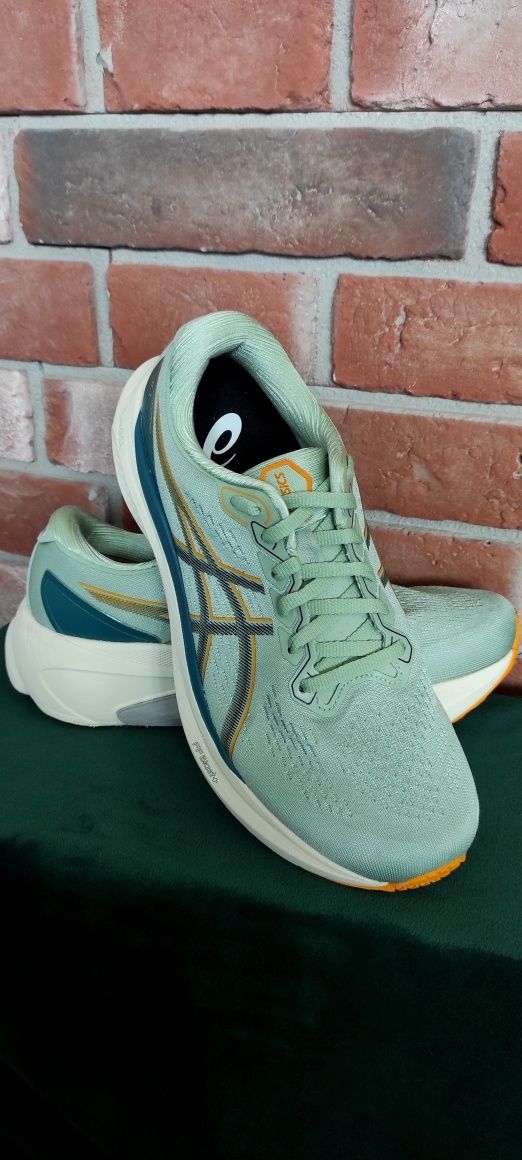 Asics Gel -Kayano 30 rozmiar 43,5 (27,5 cm)