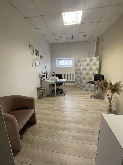 Оренда кабінету. Здам в суборенду кабінет в центрі міста. Вінниця.