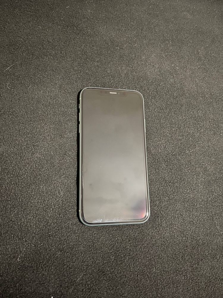 Iphone / Айфон 11, на 64 GB Отличное состояние