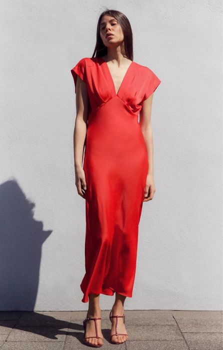 Плаття атласне червоне Zara xs