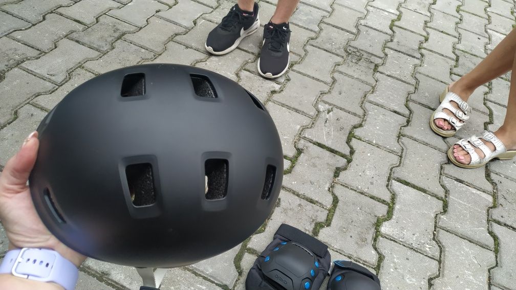 Kask na rolki, deskorolkę, hulajnogę Oxelo MF500