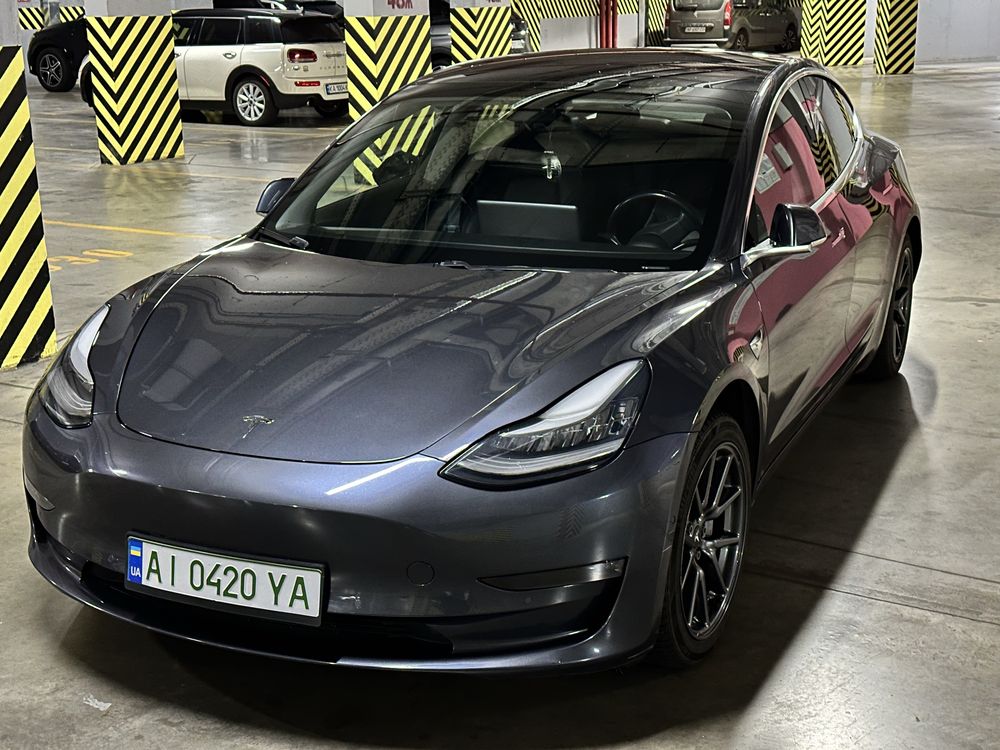 Продам Tesla Model 3