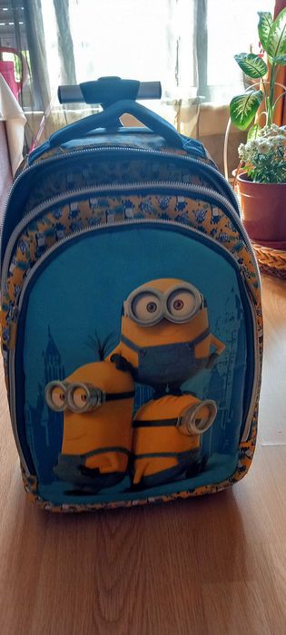 A escola recomeça, Mochila Trolley Minions