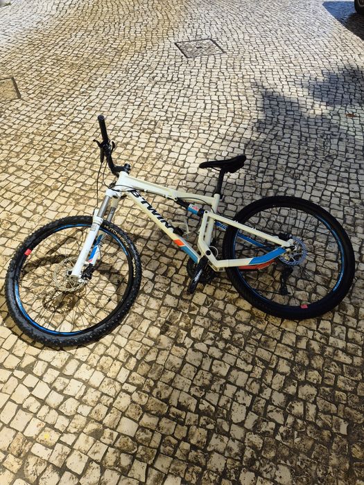 Bicicleta BTT/Enduro RockRider 720S