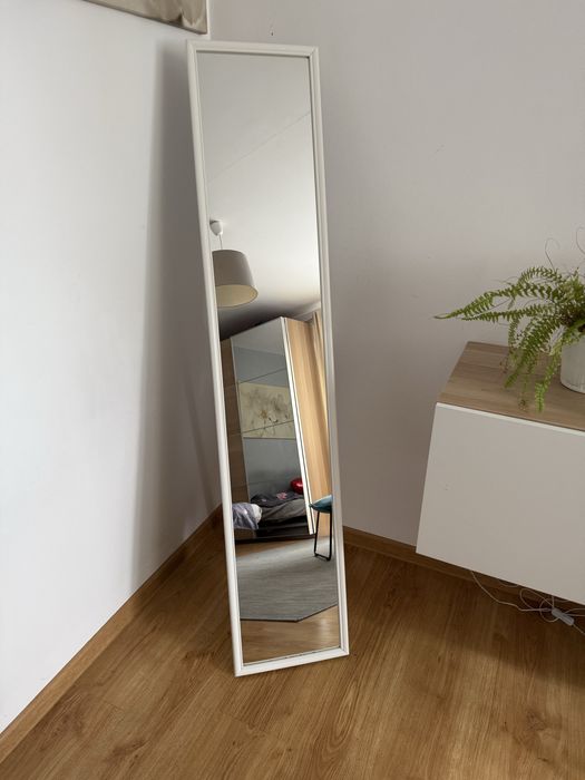 Lustro stojące Flaknan Ikea
