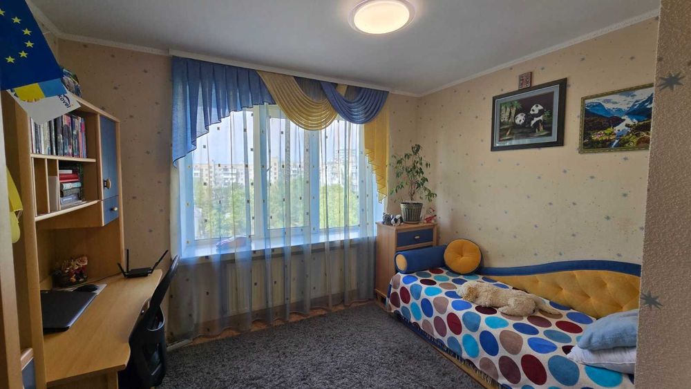 Продаю 3 комнатную квартиру.  3-я Слободская