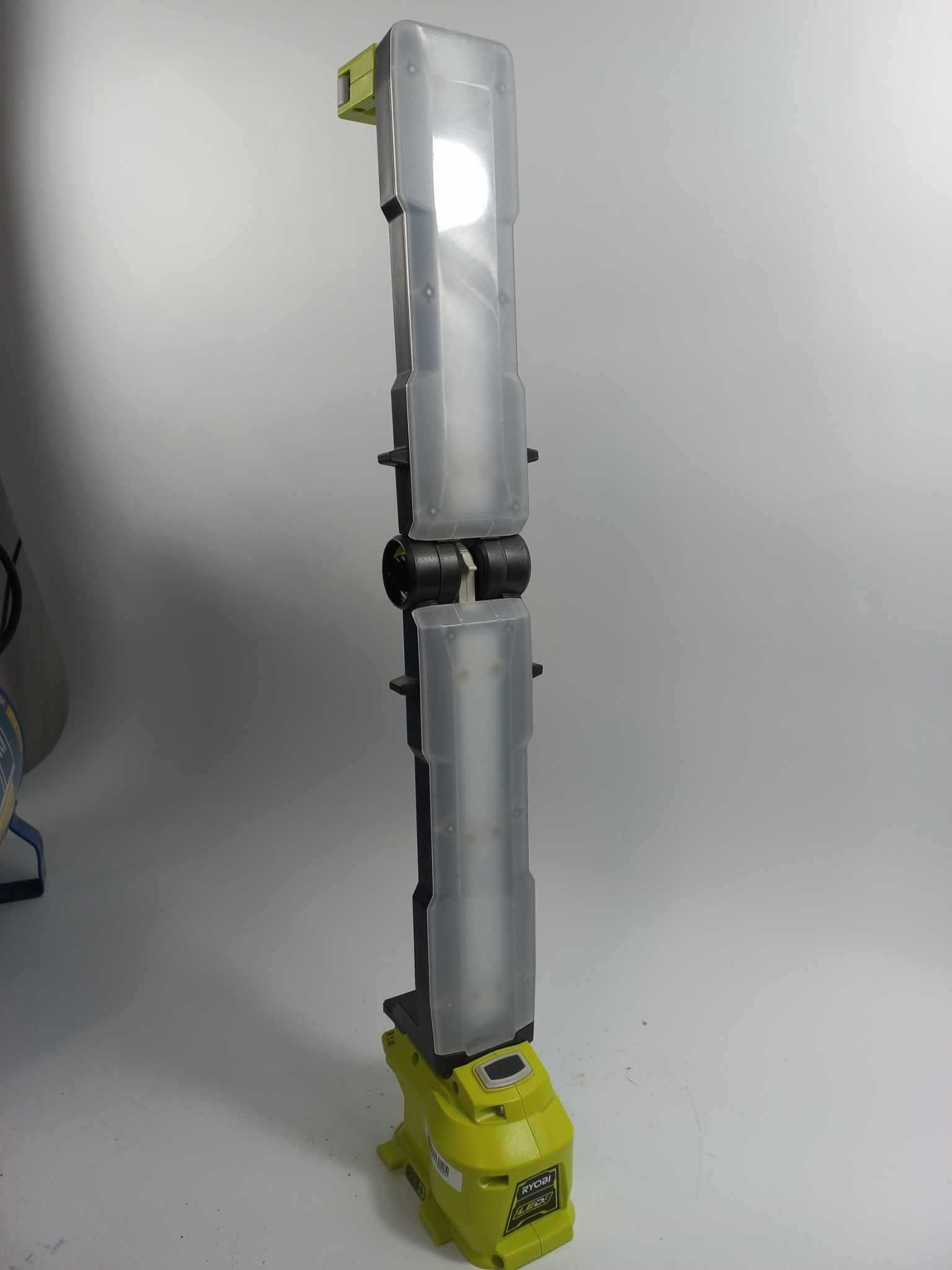 Lampa warsztatowa Ryobi R18ALF-0 latarka akumulatorowa ONE+ 18V