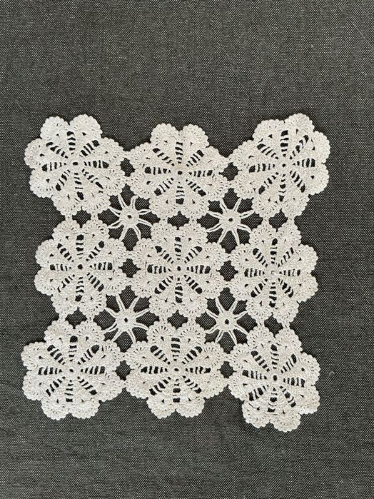 Serwetka  , duźy way or, rękodzieło, srednica ok.30 cm