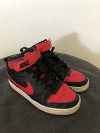 Nike court borough  MID 2 r. 39