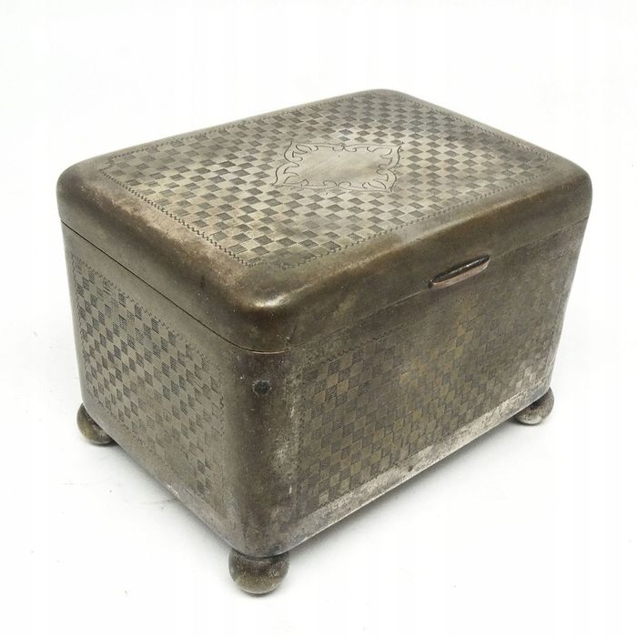 L9P Cukiernica, Bracia Grün Stara Warszawa