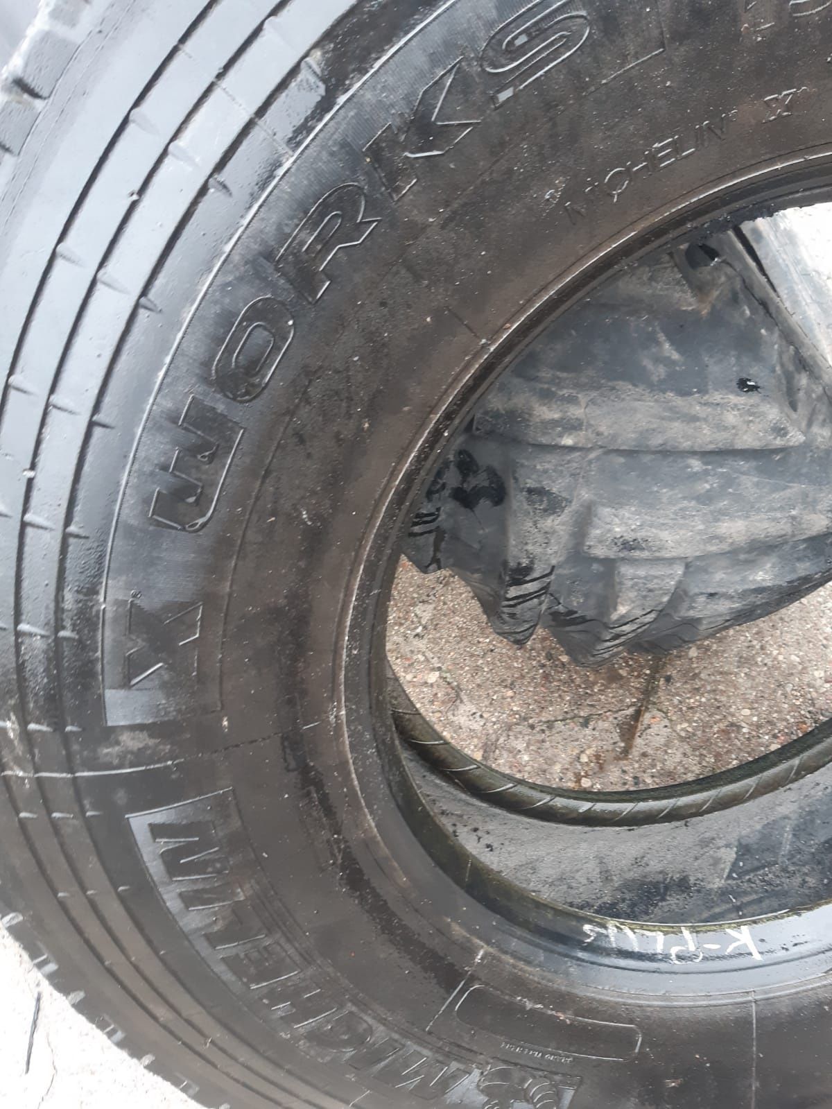 Opona 13R22.5 Michelin