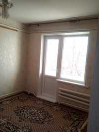 Продам ,  3-х кімнатну квартиру з меблями в Котельві , вул.Короленка,