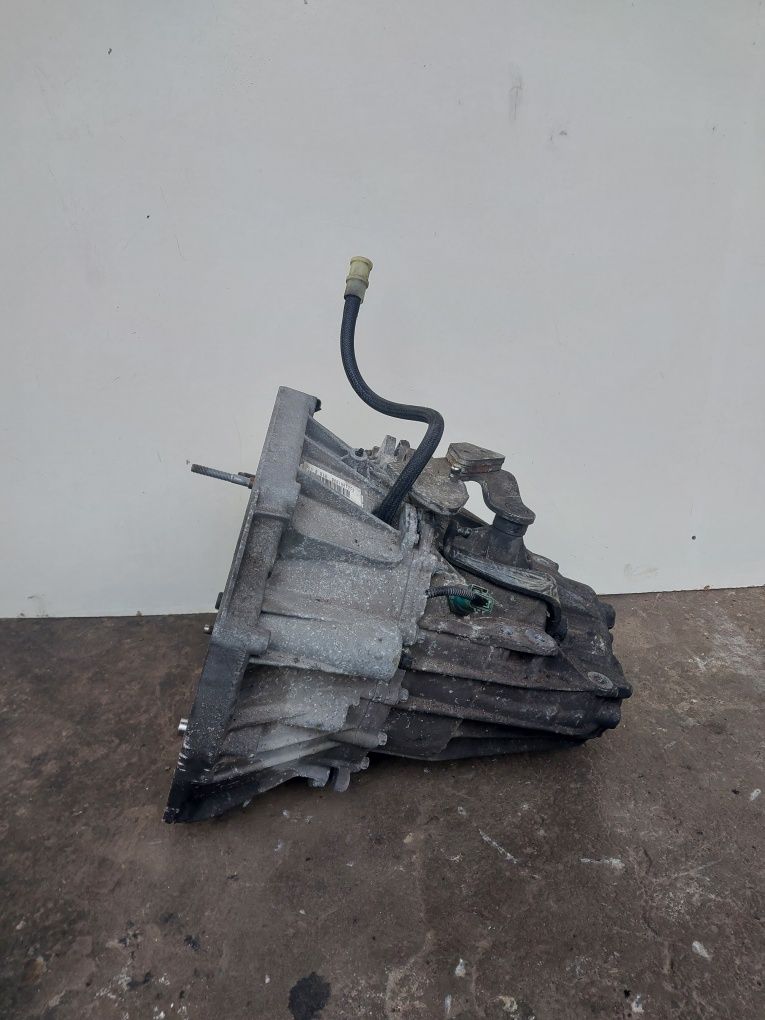 КПП/МКПП 1.5dci 6-ст (TL4 B 043) Renault Megane, Scenic/Dacia Duster
