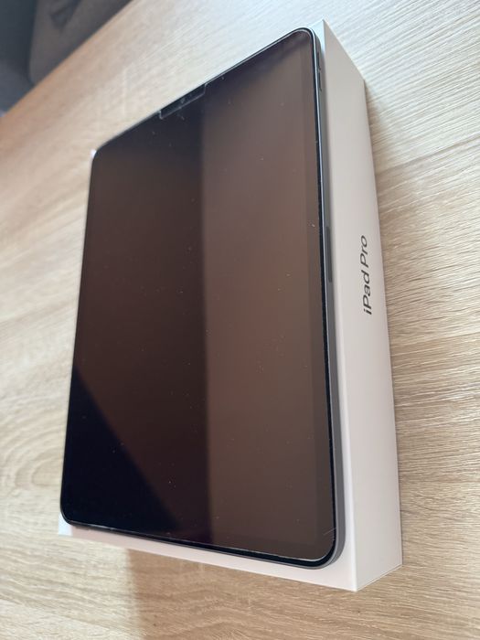 iPad Pro 11 (3 generacji) + Pencil (2 generacji) + etui