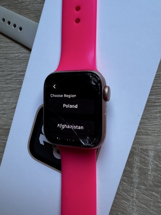 Apple Watch SE uszkodzony – wszystko działa