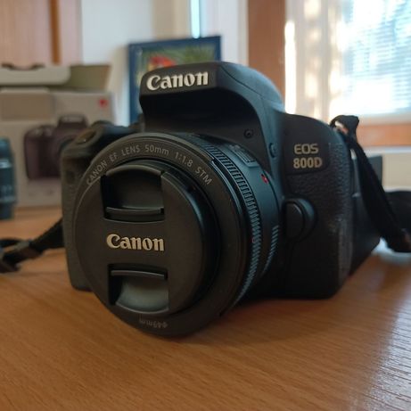 Камера Canon 800D, объектив 18-55, сумка и карандаш